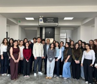 K&ouml;n&uuml;ll&uuml;lər radio və televiziya aparıcısı Rauf Şirinovla g&ouml;r&uuml;şd&uuml;lər