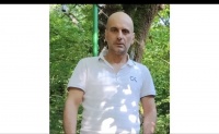 Şəhidlərimizin rəsmlərini dəmir l&ouml;vhələrə həkk edən Anar Mirzəyev...