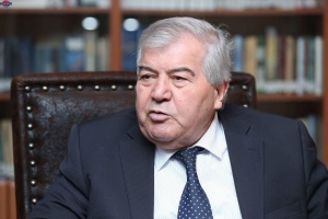 BİRİ İKİSİNDƏ Sabir R&uuml;stəmxanlının m&uuml;sahibəsi ilə