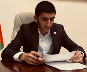 Yeni rubrika &ndash; Ayın şeirləri