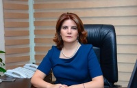 Nəzakət və nəciblik onun daxili dünyasında harmoniya təşkil edir...