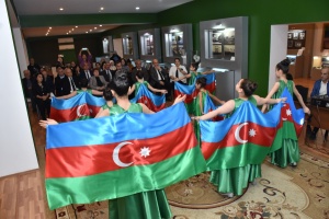 &ldquo;Şeir mənim &uuml;&ccedil;&uuml;n bir kainatdır!&rdquo;