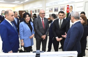 &ldquo;&Uuml;zeyir Hacıbəyli m&uuml;kafatı&rdquo; təqdimatı mərasimində mədəniyyət naziri iştirak edib