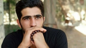 “Biri ikisində” – Həsən Kürün şeiri ilə