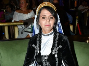 Şeirdən səhnəyə - s&ouml;z&uuml;n kağızdan &ccedil;ıxaraq canlı bir varlığa &ccedil;evrilməsi