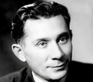 150-dən artıq səhnə obrazı canlandıran aktyor - İbrahim Həmzəyev