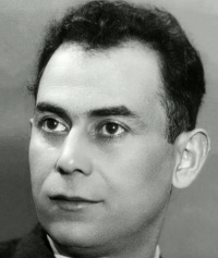 Zəfər Nemətovun teatrımızın inkişafında xidmətləri böyükdür