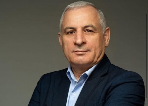 &Ouml;mr&uuml;n&uuml;n &ldquo;Ucar d&ouml;ngəsi&rdquo;nə qədəm qoyan jurnalist&hellip;