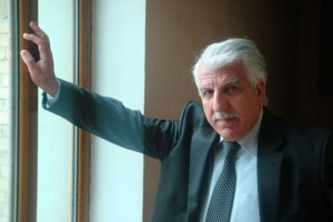 Moşu, işsizlik, krossvordtapma məşğuliyyəti, maşınlardan şikayət, bir də xatirələr&hellip;