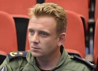 Təyyarəsi sularda qərq olan pilot