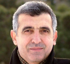 Altenativ ədəbi d&uuml;ş&uuml;ncənin əsas siması - Rasim Qaraca