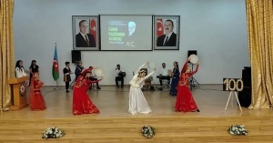 B.Vahabzadənin 100 illiyinə həsr edilmiş ədəbi-bədii gecə