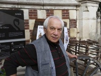 Təmiz bakılı, ata-babadan nardaranlı Adil R&uuml;stəmov