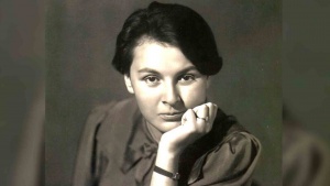 SEÇMƏ ŞEİRLƏR: Nigar Rəfibəyli, “Durna”
