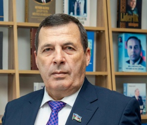 Geosiyasi &ccedil;ağırışlar və enerji təhl&uuml;kəsizliyi: Cənub Qaz Dəhlizi və Yaşıl Enerji dialoqunun strateji əhəmiyyəti