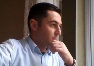 LİRİKA SAATINDA: &ldquo;Bağrını yarasan edam k&ouml;t&uuml;y&uuml;n&uuml;n...&rdquo;,Cavid Fərzəli