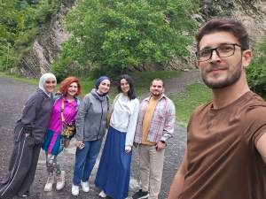 Bir nəfəs, bir &uuml;mid