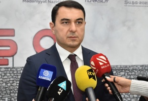 Bu gün mədəniyyət naziri Adil Kərimlinin doğum günüdür