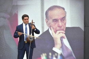 “Əgər istedadın varsa, o, bir gün parlayacaq. Yoxdursa, özünü bu yolda yorma”  -MUSAHİBƏ