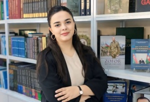 Elm və bilik yolunun bələd&ccedil;isi