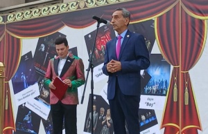 153-c&uuml; teatr m&ouml;vs&uuml;m&uuml;n&uuml;n a&ccedil;ılışı təntənəsi