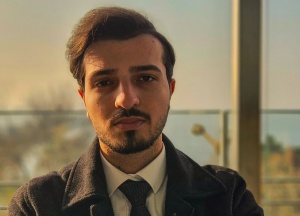 “Tozlanıb kitablar həyat rəfində…” – ŞEİRLƏR