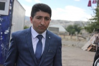 Biri ikisində Elməddin Nicatın şeirləri ilə