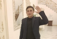 Yeraltı d&uuml;şmənləri məhv edən gənc musiqi&ccedil;i