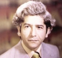 O, &ouml;z tələbəsinə aşiq olub...