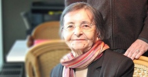 G&Uuml;LTEN AKIN ŞİİR M&Uuml;KAFATI &ndash; T&uuml;rkiyədə şeir m&uuml;sabiqəsinə start verilir