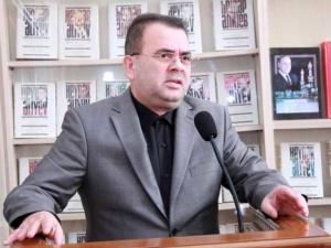 &ldquo;G&ouml;r mən hansı əclaflarla işləyirəm&rdquo;