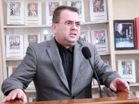 &ldquo;G&ouml;r mən hansı əclaflarla işləyirəm&rdquo;