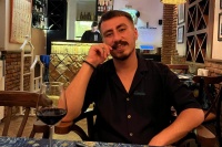 Sevgimi? Nifrətmi? Darıxmaqmı? Qorxumu?