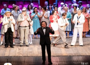 Bu dəyərli sənətkarın yaradıcılıq eşqinə heyran olmamaq m&uuml;mk&uuml;n deyil