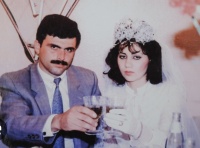 Azərbaycanlılar İlham və Fərizə - sevgiyə qoyulmuş tunc abidə