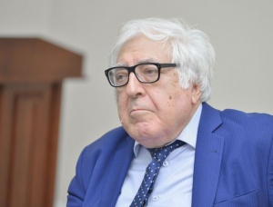 ANAR. “Bitmiş ömrün bitməmiş yadıgarı”