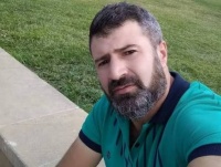 Biri ikisində Vasif Z&ouml;hraboğlunun şeirləri ilə