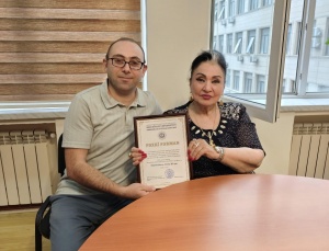 Yubilyar təltif olunub