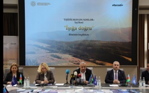 “İşığa doğru” filminin təqdimatı olub