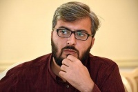 BİRİ İKİSİNDƏ – Oğuz Ayvazın hekayəsi
