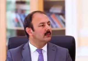 M&Uuml;TALİƏ MƏDƏNİYYƏTİ &Uuml;&Ccedil;&Uuml;N SE&Ccedil;MƏLƏR &ndash; Əkbər Qoşalının şeirləri