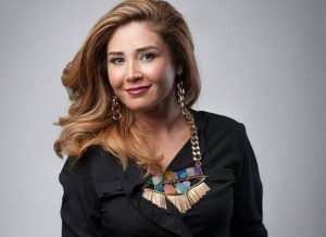 &Uuml;&ccedil; qızdan biri