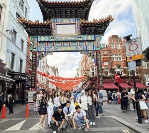 Şəhid &ouml;vladları &uuml;&ccedil;&uuml;n &ldquo;YAŞAT&rdquo; yay məktəbi Londonda davam edir
