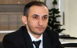 Həyat həqiqətlərinin işığında g&ouml;r&uuml;nən yazı&ccedil;ı