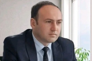 ŞEİR SAATI - Əli Tacəddinin şeirləri