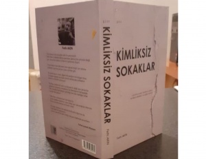 Bir kitab, iki bayraq – eyni rüzgarda dalğalananlar