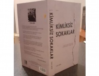 Bir kitab, iki bayraq &ndash; eyni r&uuml;zgarda dalğalananlar