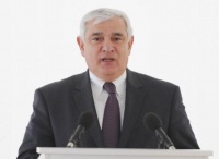 &ldquo;Ədəbiyyat ən azı bir addım irəlidə olmalıdı&rdquo; &ndash; HƏR G&Uuml;N KAMAL ABDULLADAN 7 QRANULA