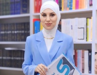 M&uuml;taliə saatı: Bahar Bəxtiyarqızı, &ldquo;Əslində, mən kiməm?!&rdquo;