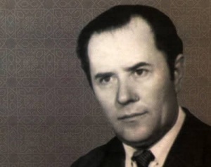 Səsi g&uuml;llələnmiş ilisulu yazar